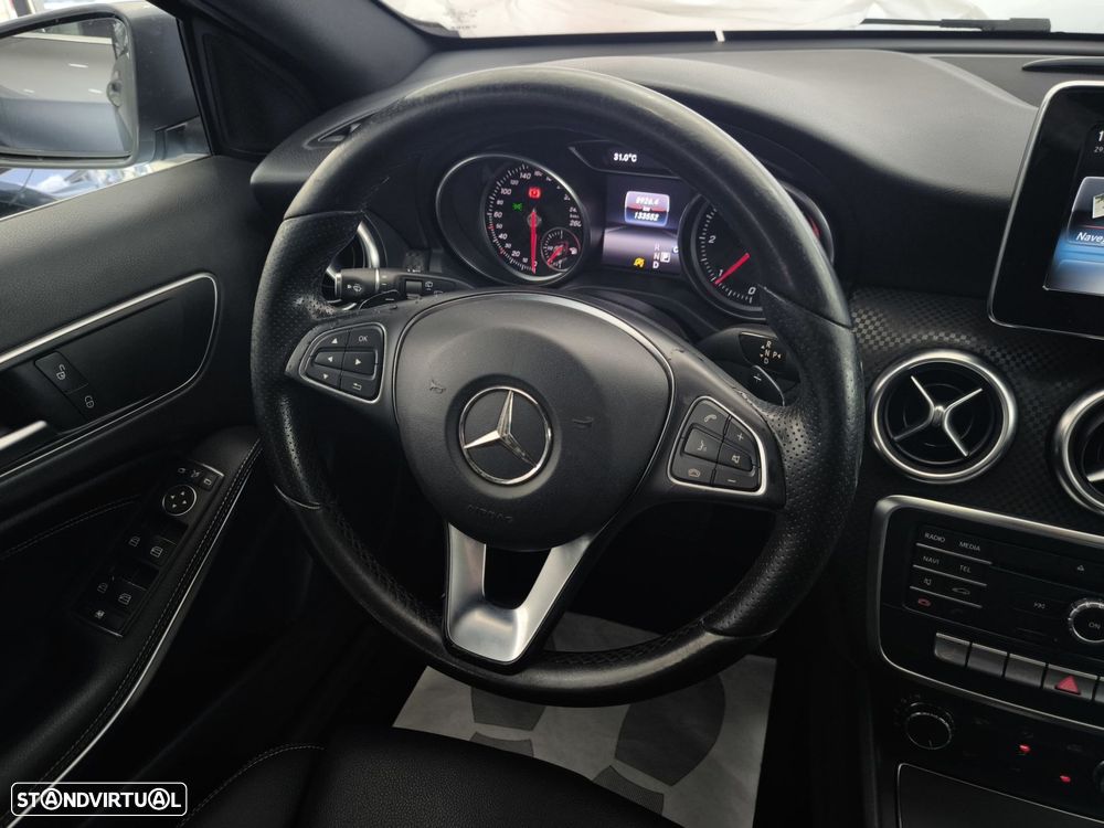 Mercedes-Benz A 180 d 7G-DCT Urban - 13