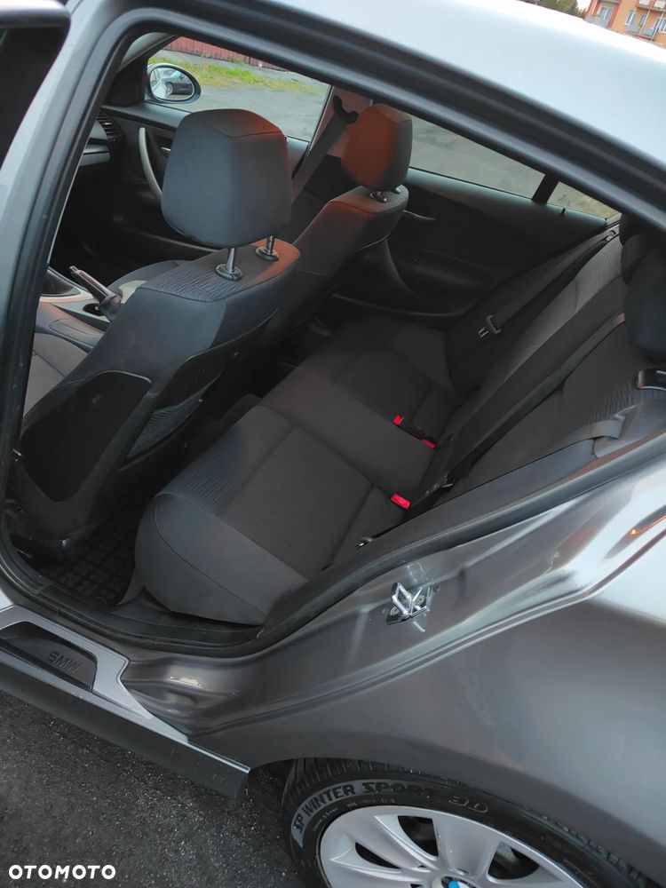 BMW Seria 1 116i - 8
