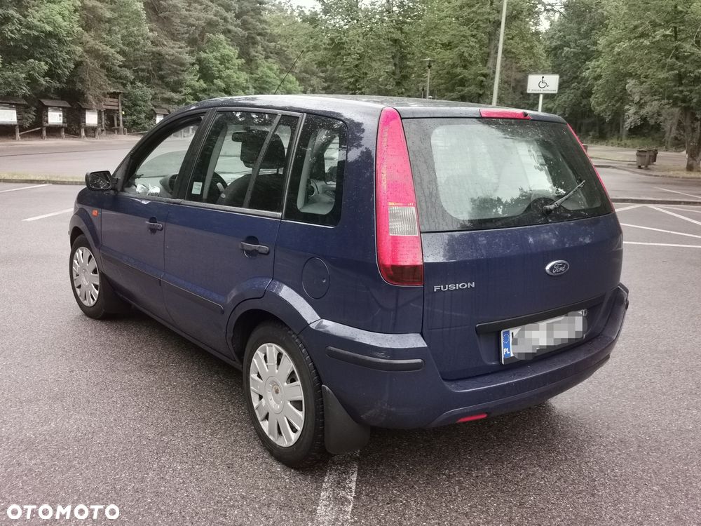 Ford Fusion - 5