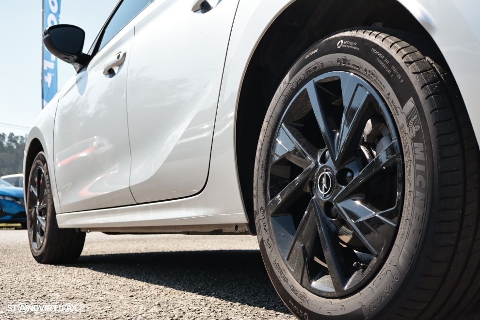 Opel Corsa 1.2 T Hybrid GS eDCT - 4