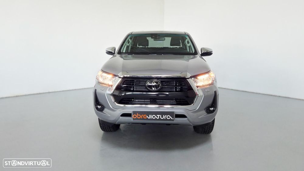Toyota Hilux 2.4D 4x4 tracker 3L - 4