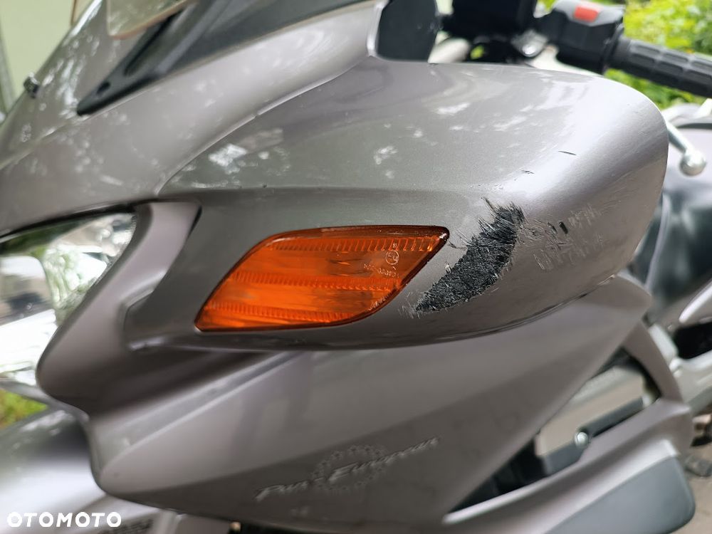 Honda ST - 9