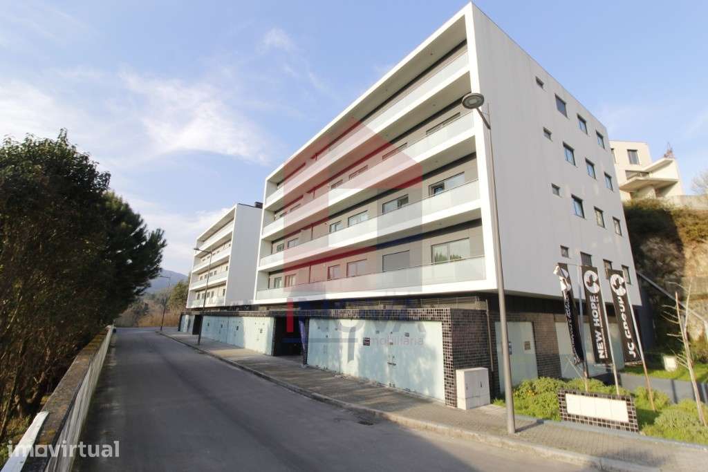 Vende-se Loja, Terras de Bouro, Braga - Grande imagem: 2/4