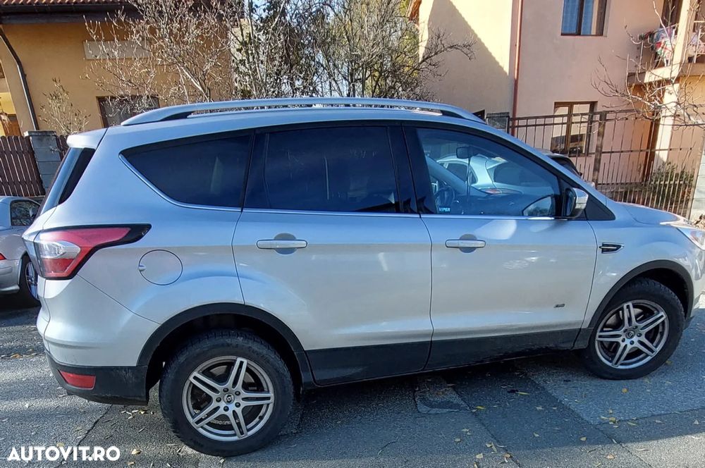 Ford Kuga 2.0 TDCi 4WD Titanium - 1