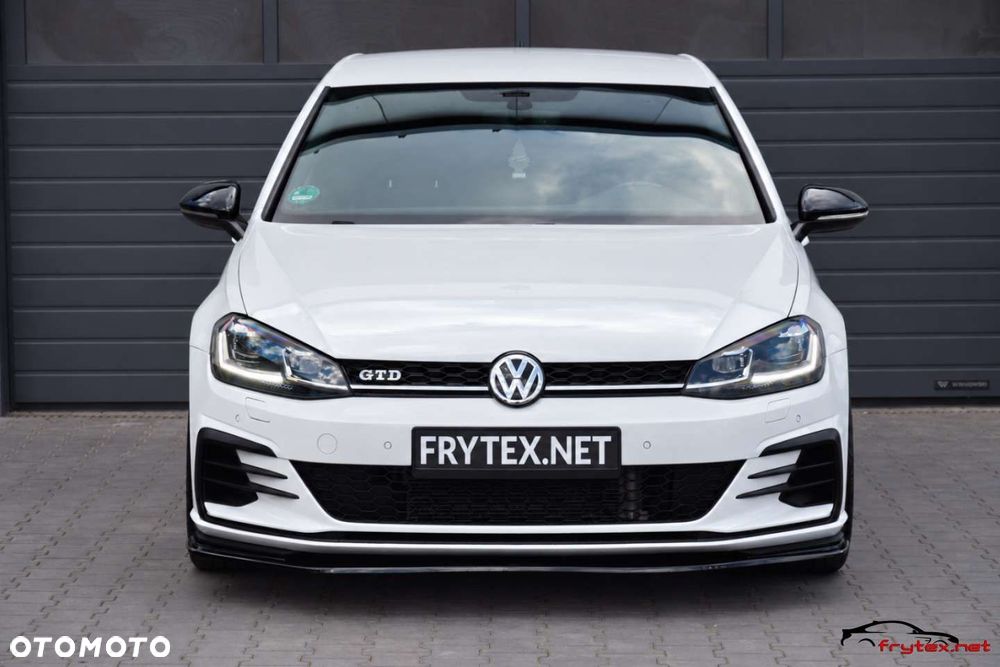 Volkswagen Golf - 5