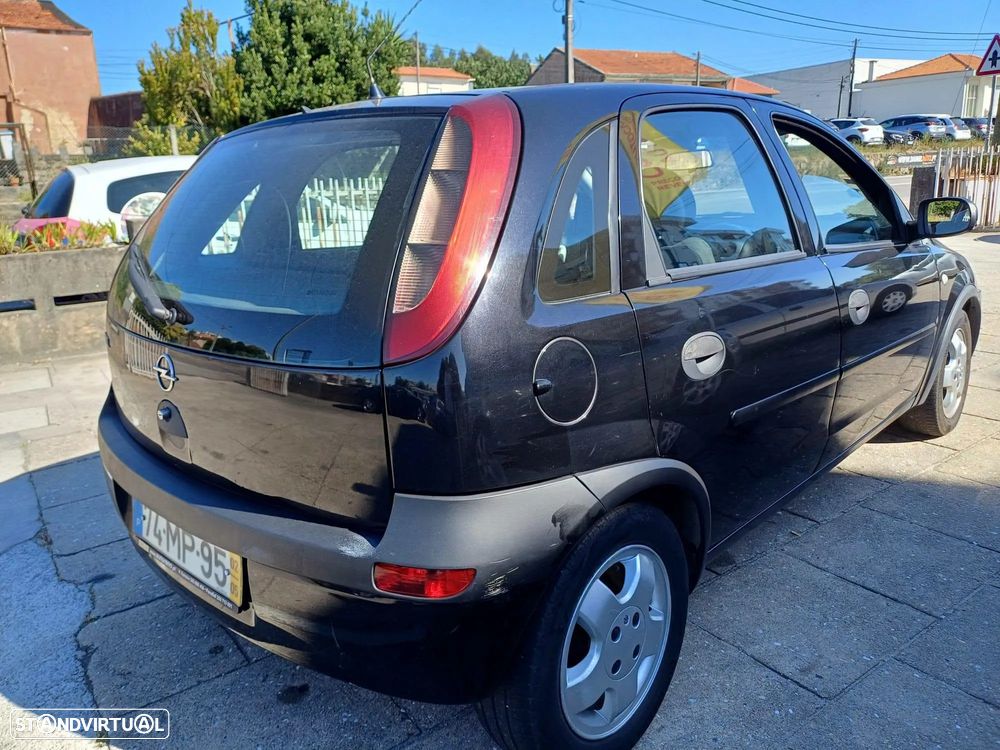 Opel Corsa 1.7 DTi 16V Elegance - 2