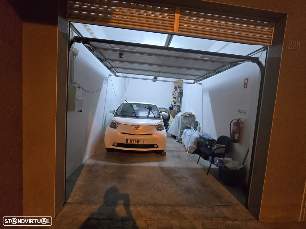 Toyota iQ 1.4 D-4D 2 - 17