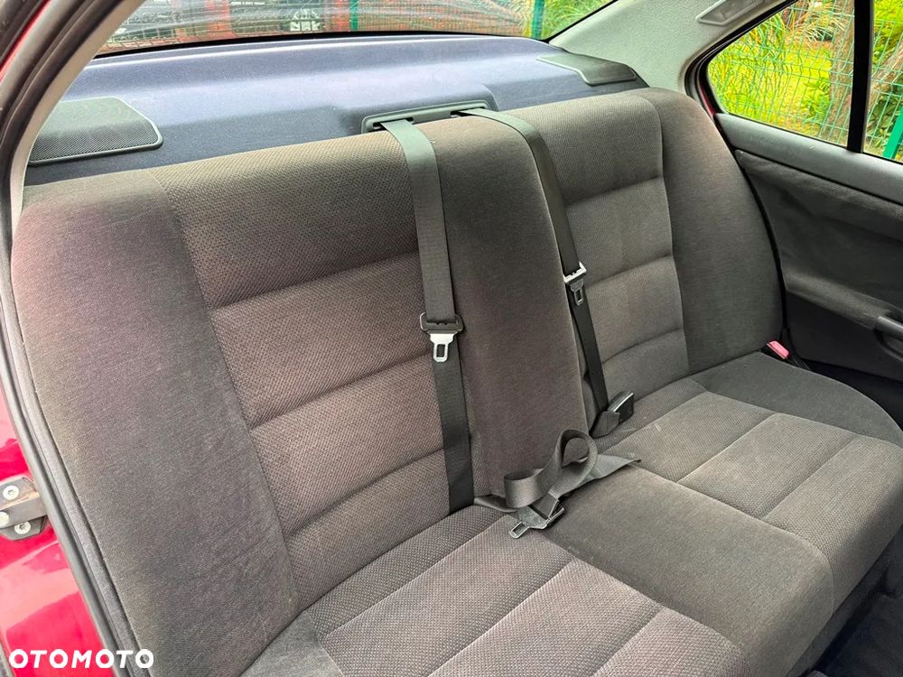 BMW Seria 3 316i - 27