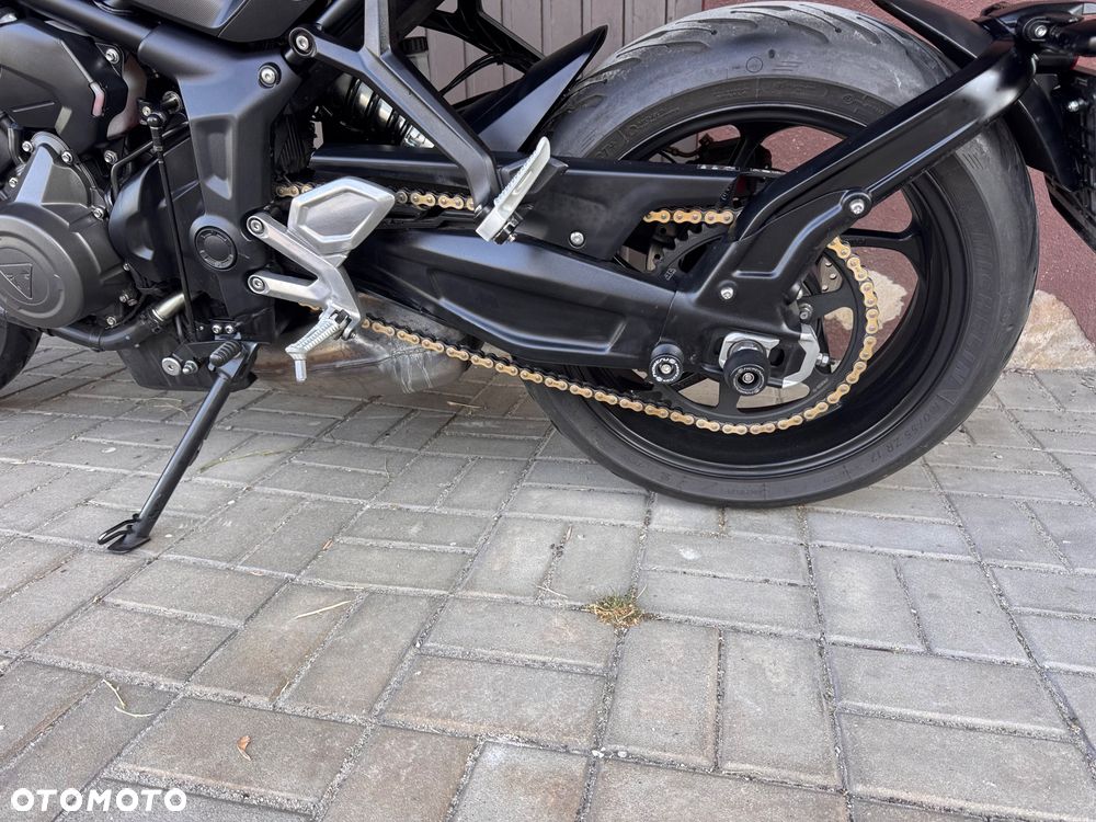 Triumph Trident - 7