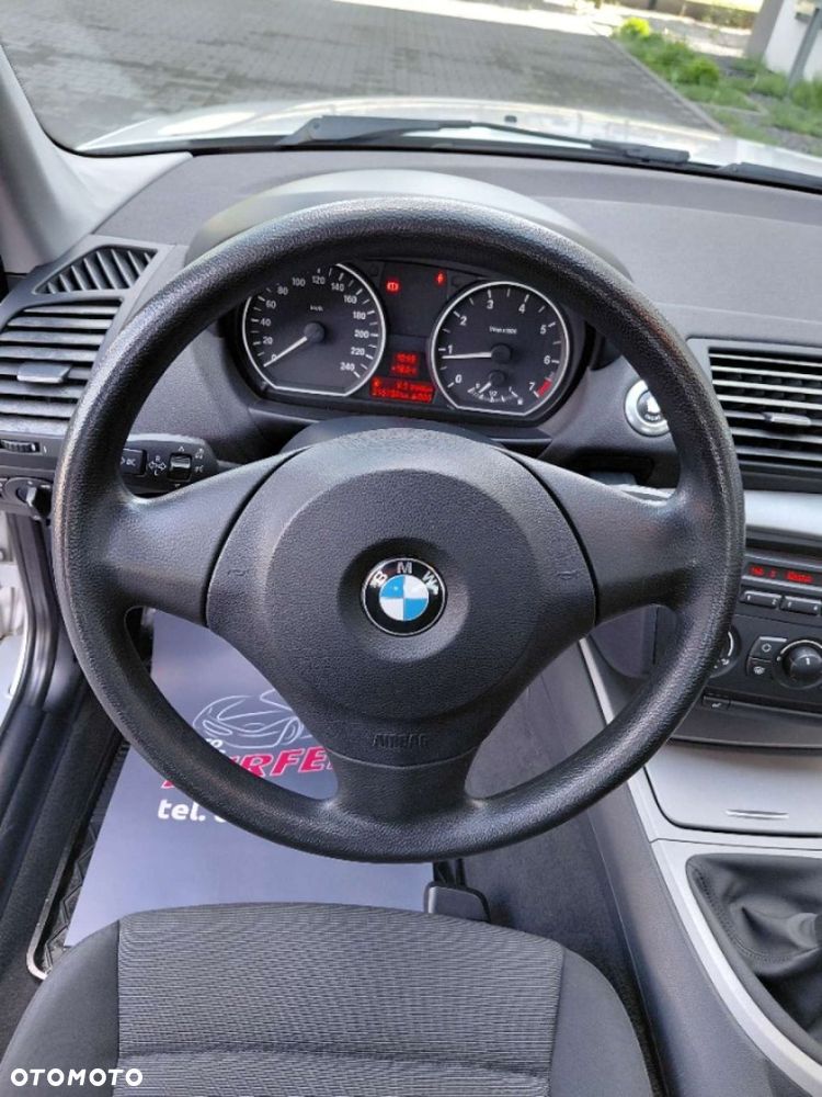 BMW Seria 1 - 12