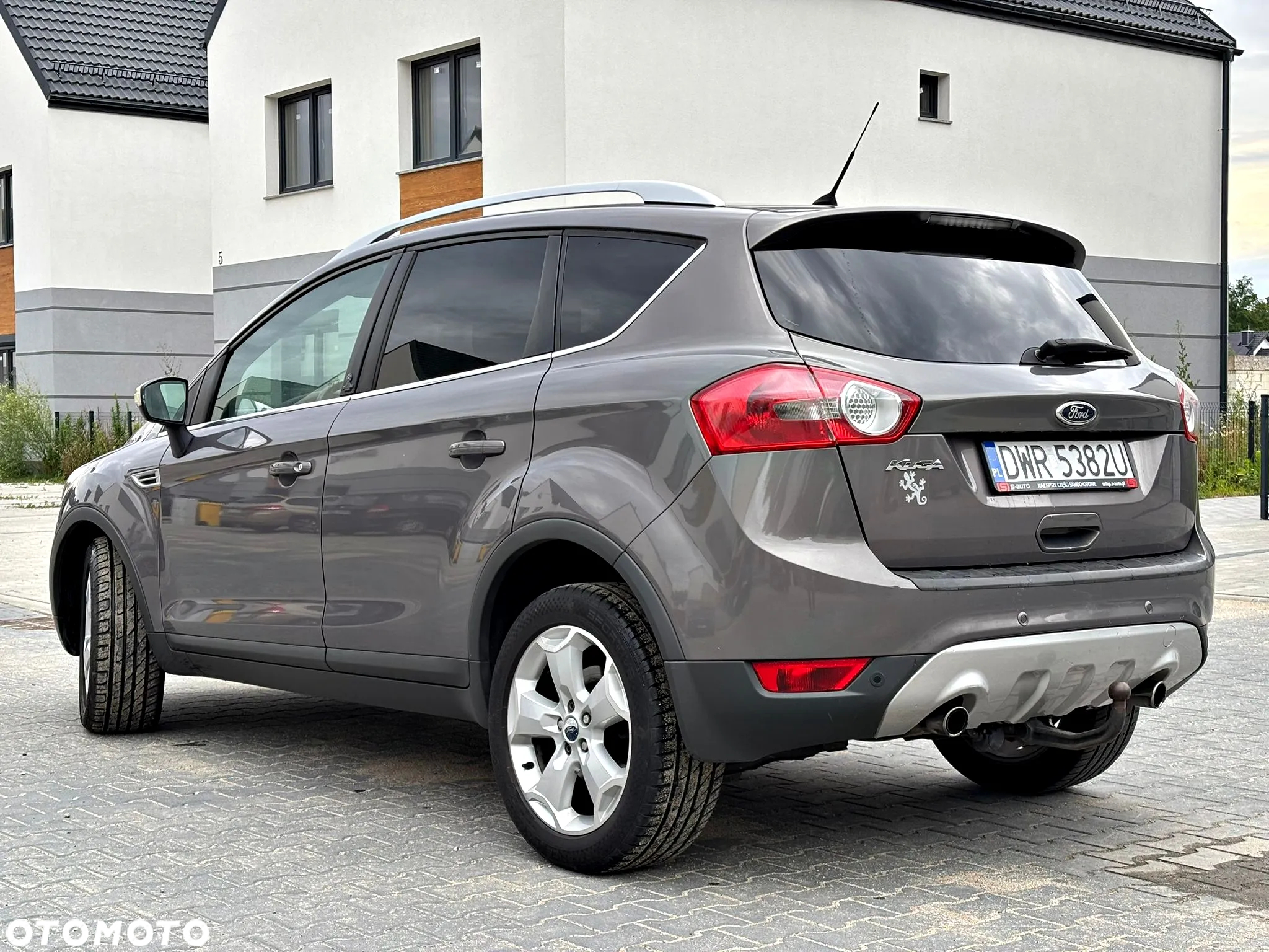 Ford Kuga 2.0 TDCi 4x4 Champions Edition - 6