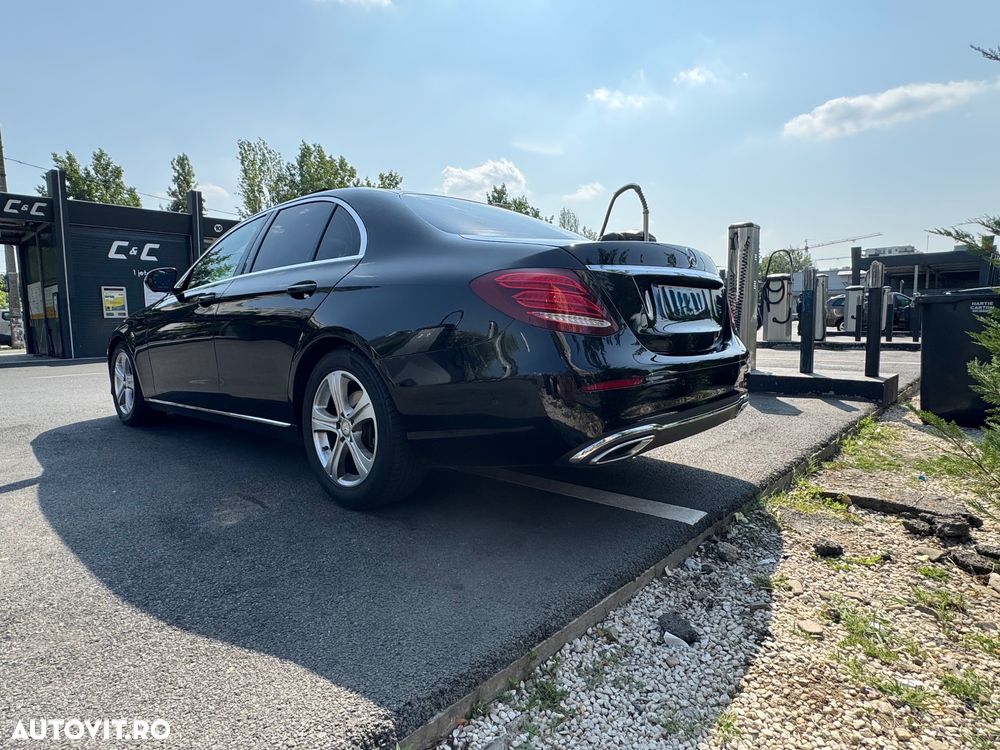 Mercedes-Benz E 220 d Aut. - 4