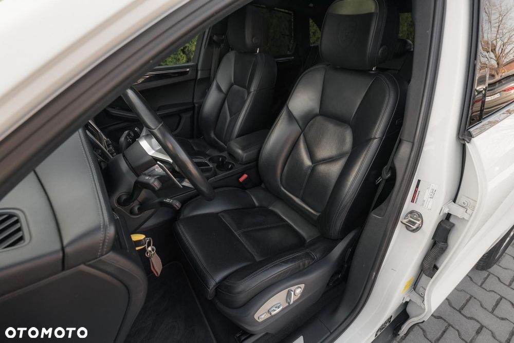 Porsche Macan S - 12