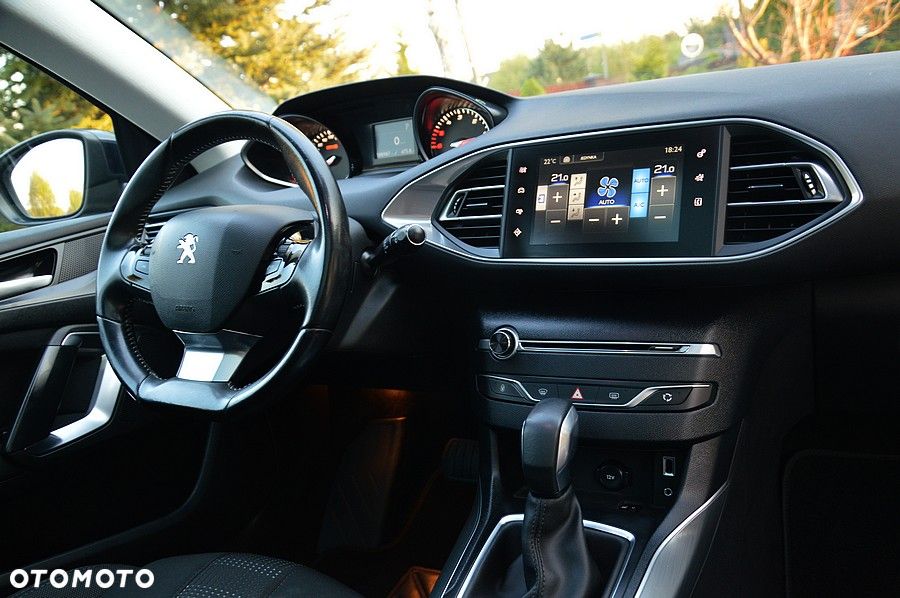 Peugeot 308 BlueHDi 150 EAT6 Stop & Start Business-Line - 30