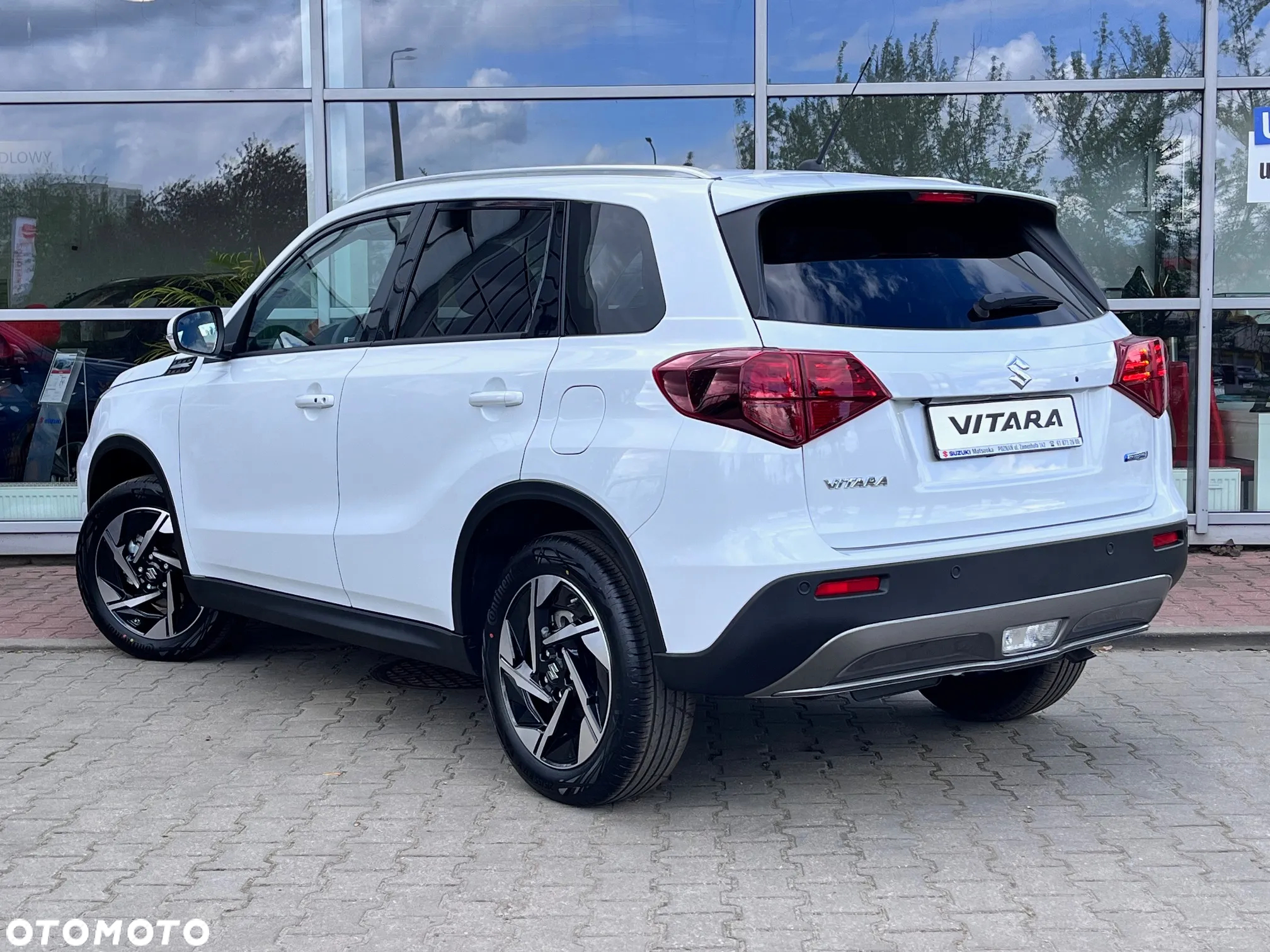 Suzuki Vitara 1.5 DualJet Hybrid Elegance Sun 4WD AGS - 3