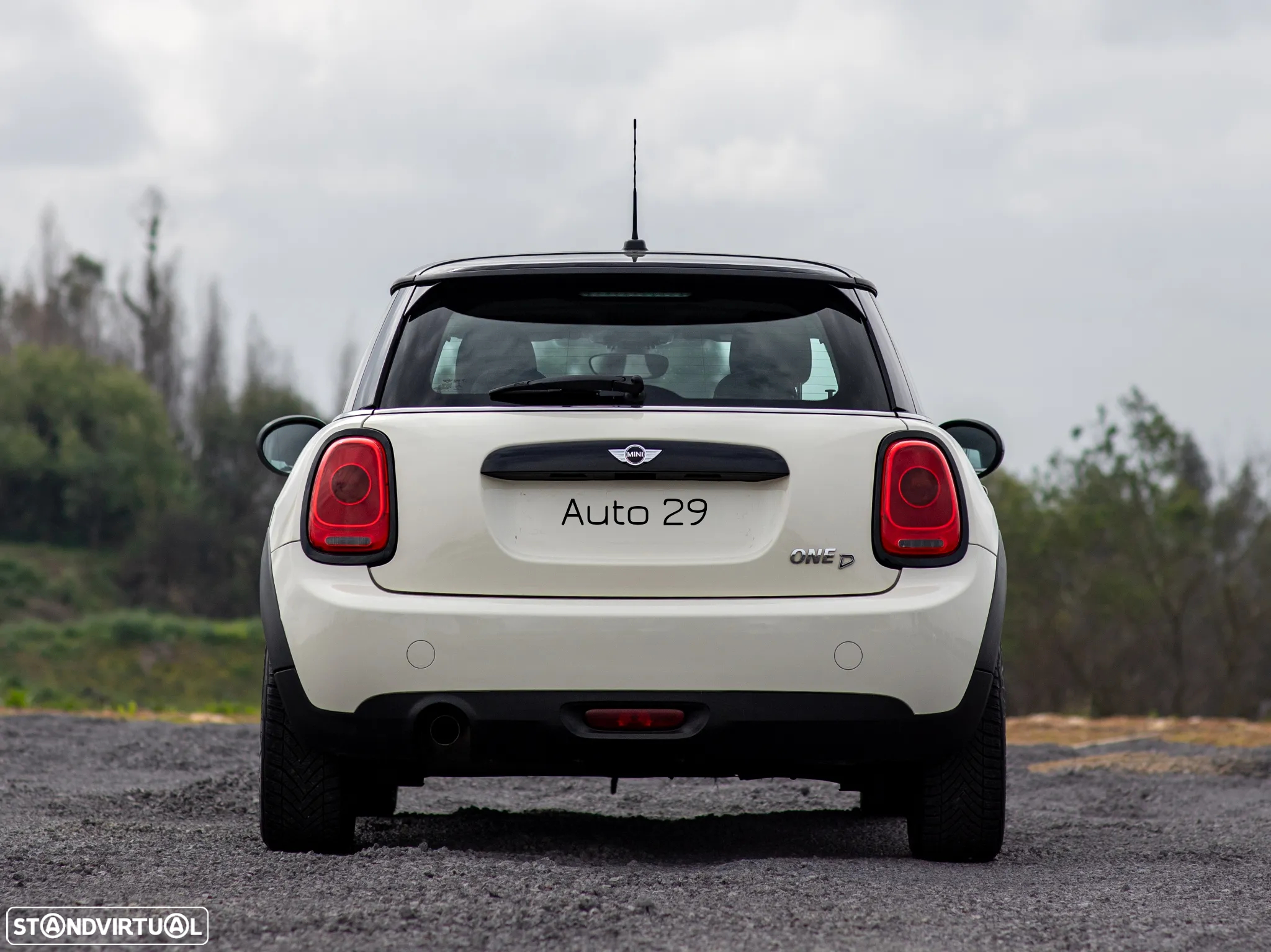 MINI 3 Portas One D - 4