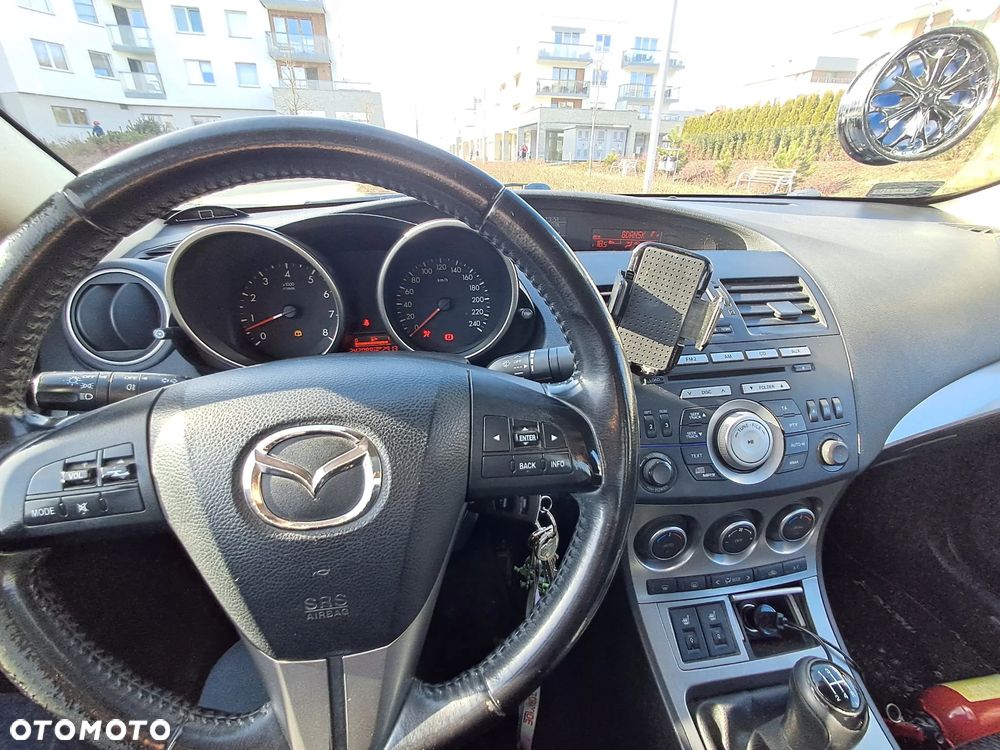 Mazda 3 - 9