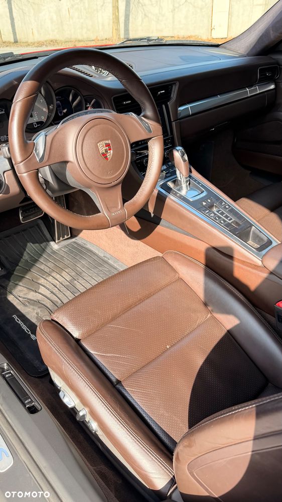 Porsche 911 Carrera S PDK - 20