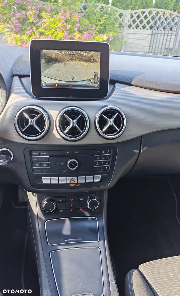 Mercedes-Benz Klasa B 200 d 7G-DCT UrbanStyle Edition - 14
