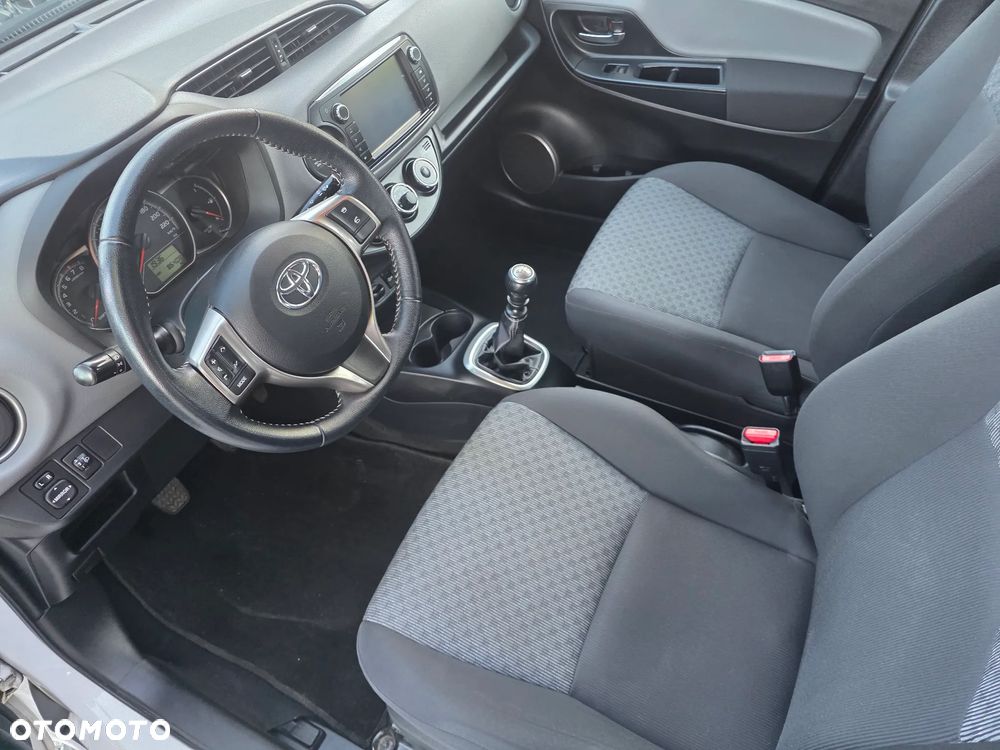 Toyota Yaris 1.33 VVT-i Edition 2014 - 16