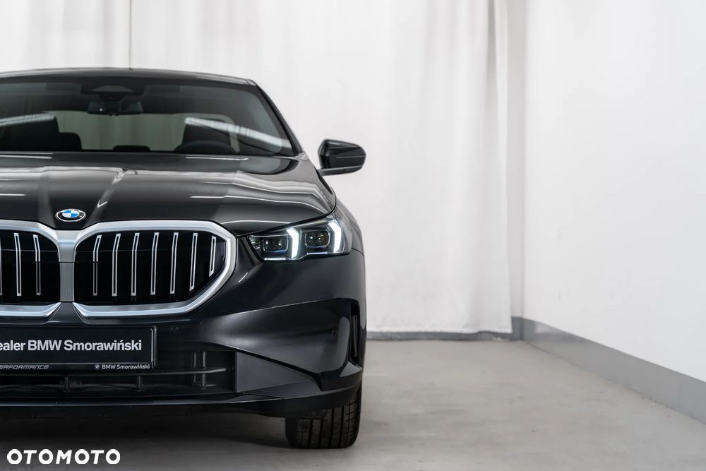 BMW Seria 5 520d mHEV - 6