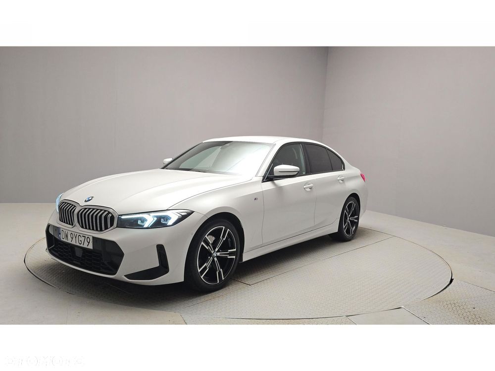 BMW Seria 3 320d xDrive mHEV M Sport - 1