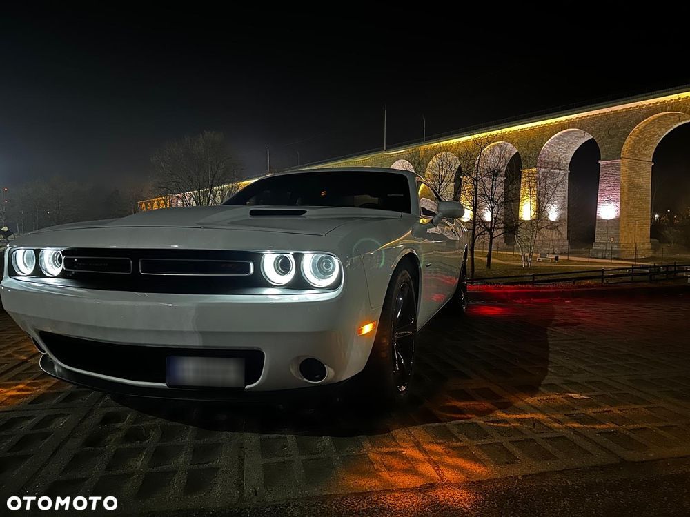 Dodge Challenger 5.7 R/T - 4
