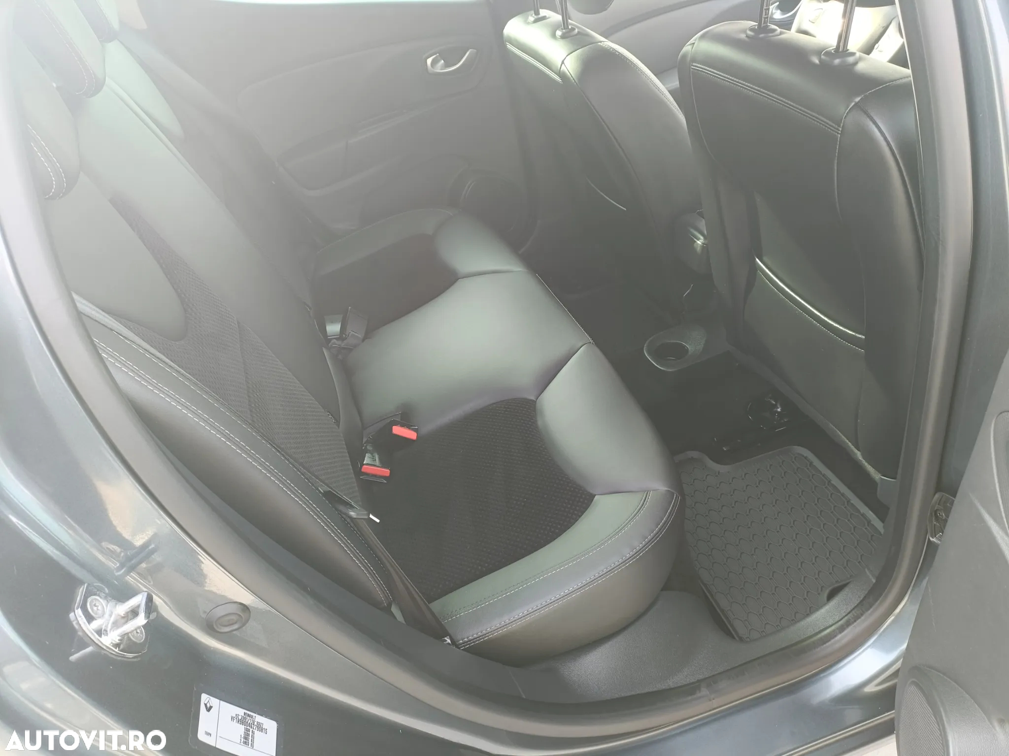 Renault Clio (Energy) TCe 90 Start & Stop INTENS - 19