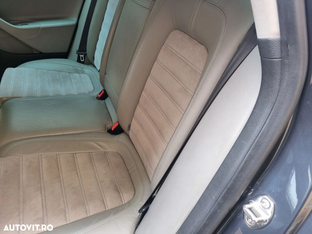 Volkswagen Passat - 3