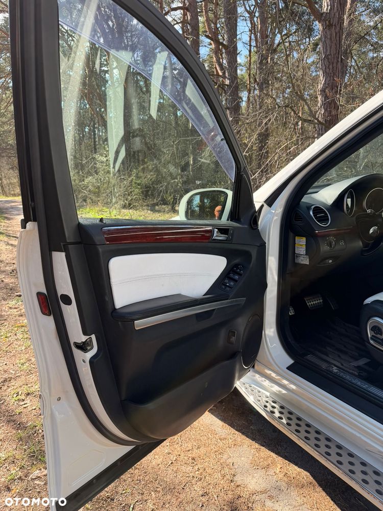 Mercedes-Benz GL 500 - 10