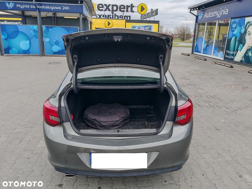 Opel Astra 1.4 T Active EU6 - 7