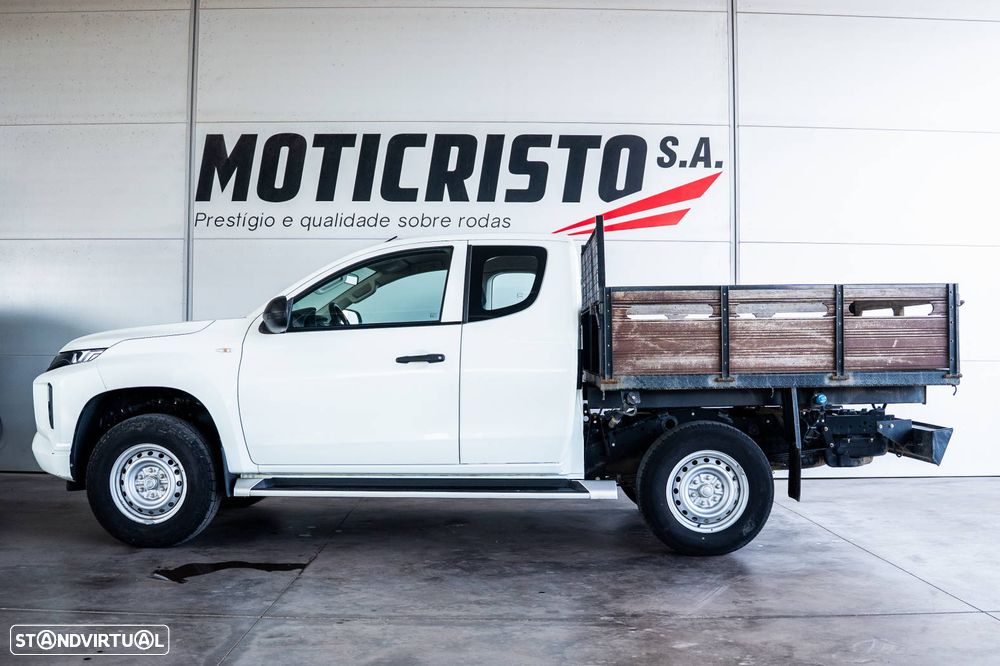 Mitsubishi L 200 2.3 Di-D Club Invicte 4X4 - 5