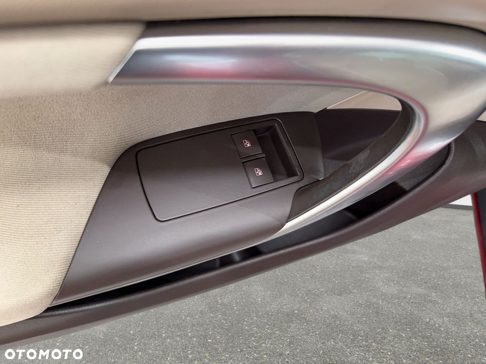 Opel Insignia - 22