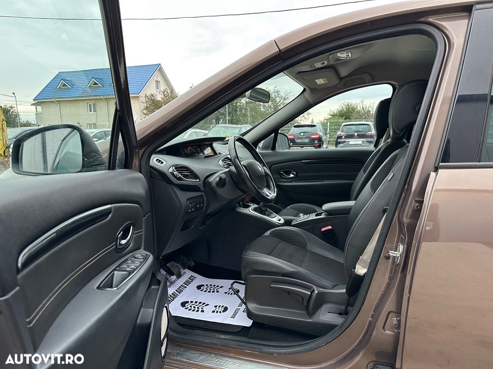 Renault Scenic ENERGY TCe 130 BOSE EDITION - 8