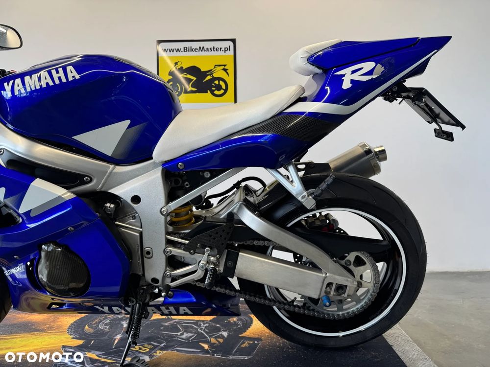Yamaha R6 - 27