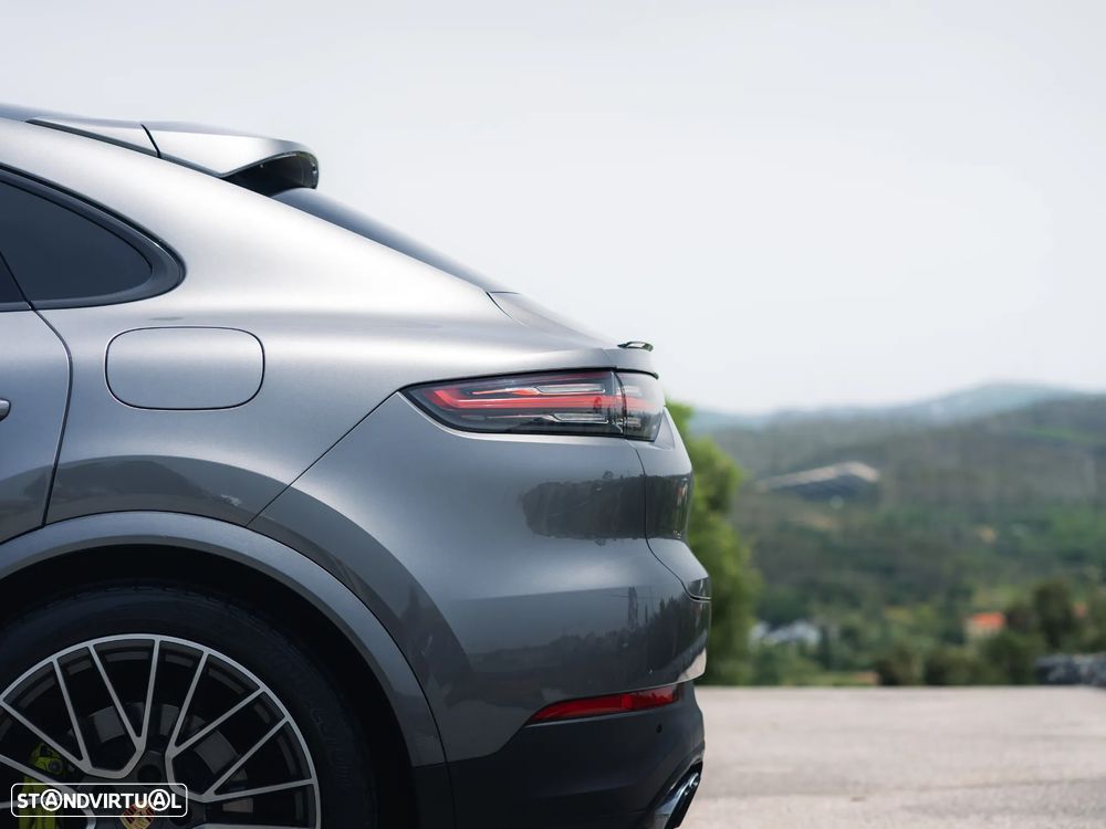 Porsche Cayenne Coupé E-Hybrid - 32