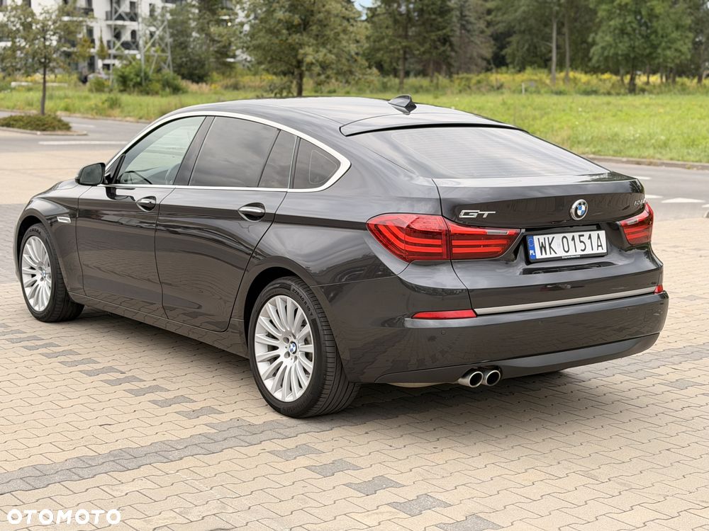 BMW 5GT - 7