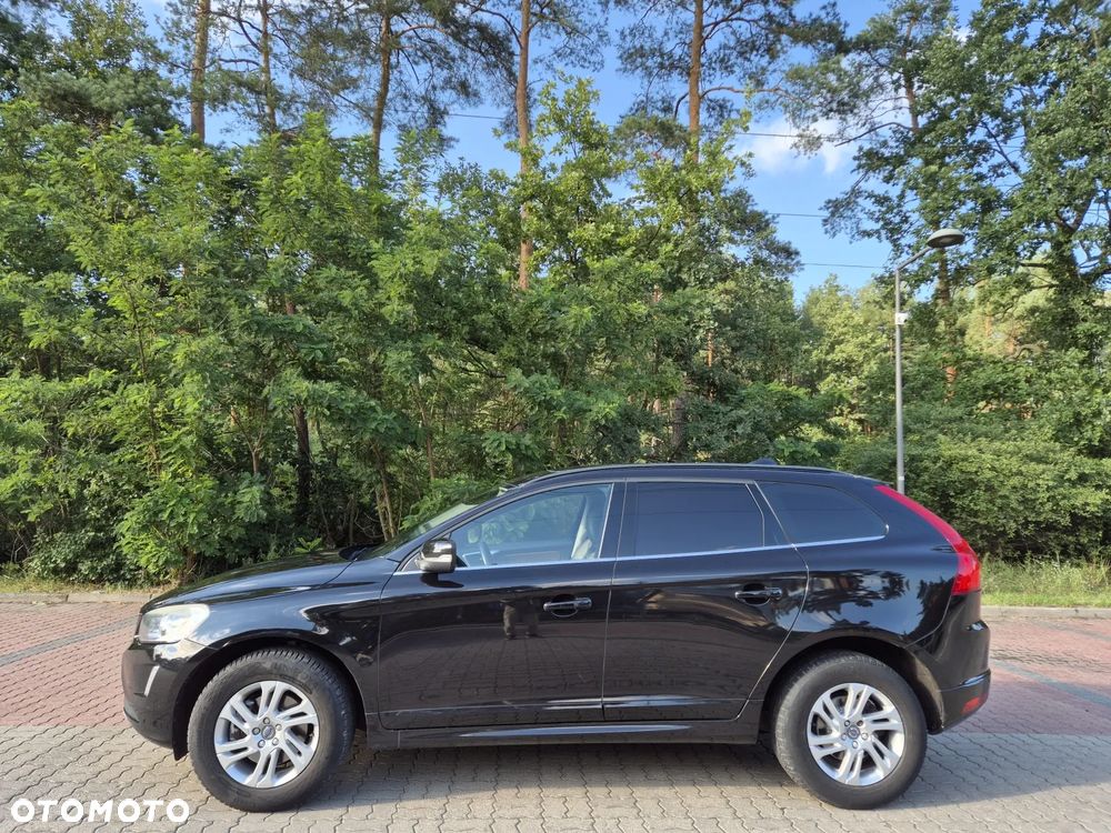 Volvo XC 60 D4 Geartronic Momentum - 4
