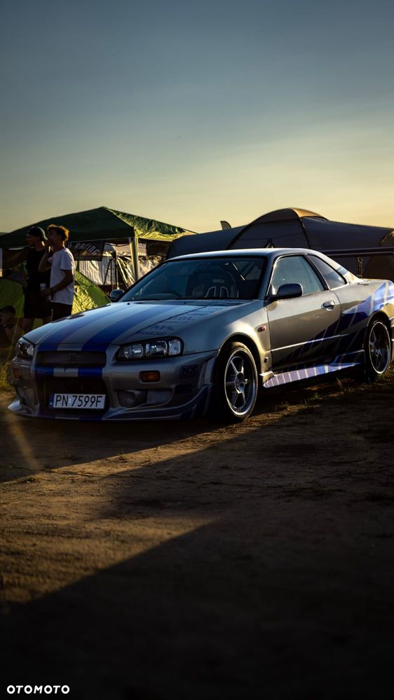 Nissan Skyline - 12