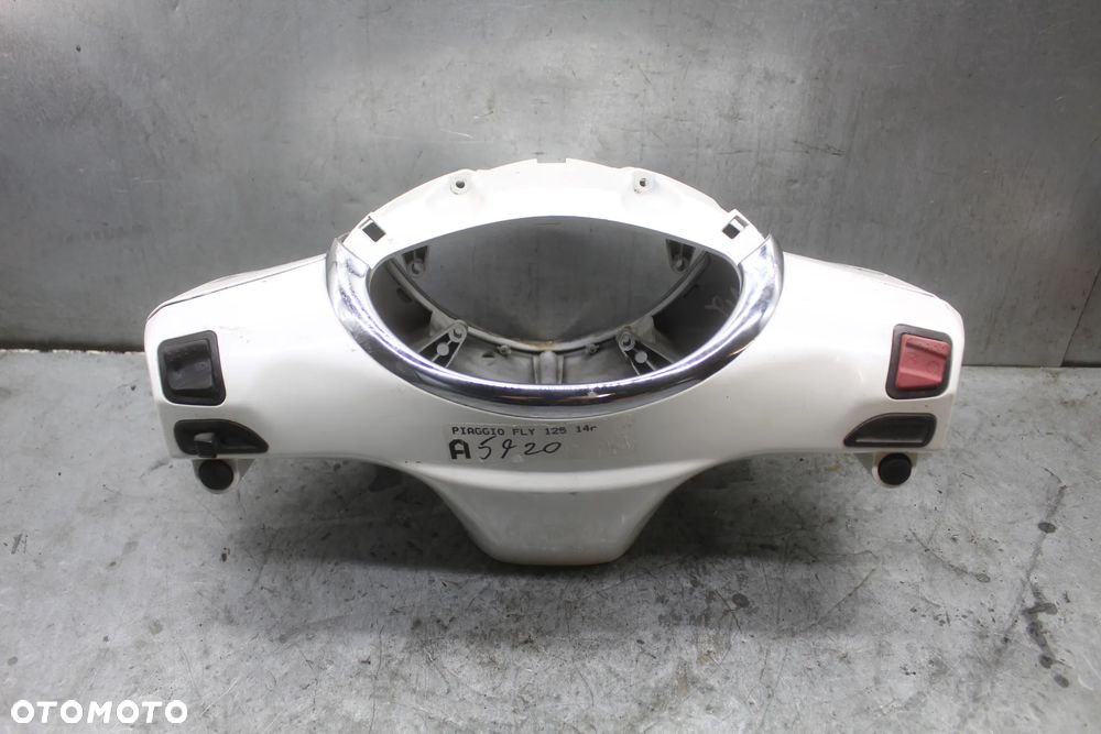 Piaggio Fly 125 14r czacha czasza osłona obudowa owiewka przełączniki - 3