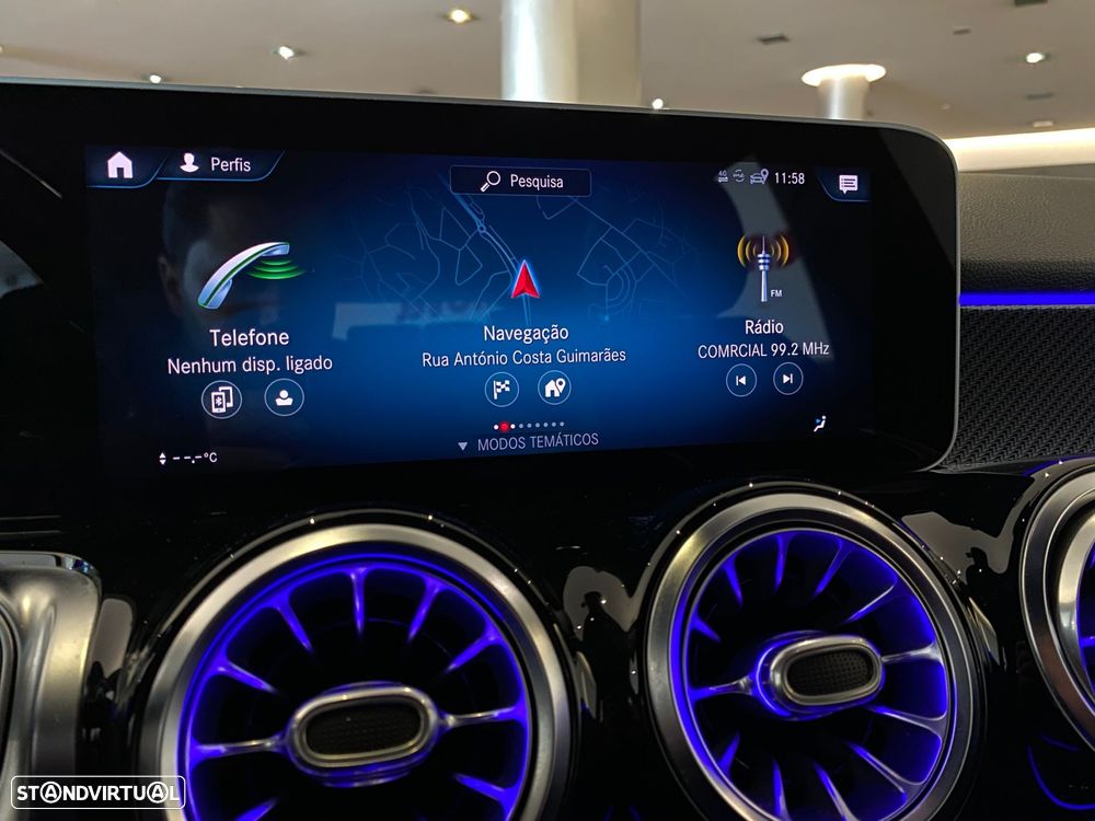 Mercedes-Benz GLB 200 d AMG Line - 27