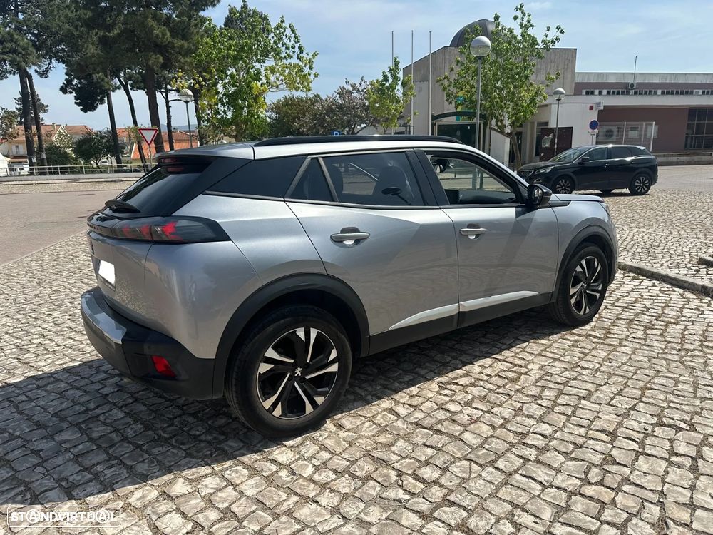 Peugeot 2008 - 11