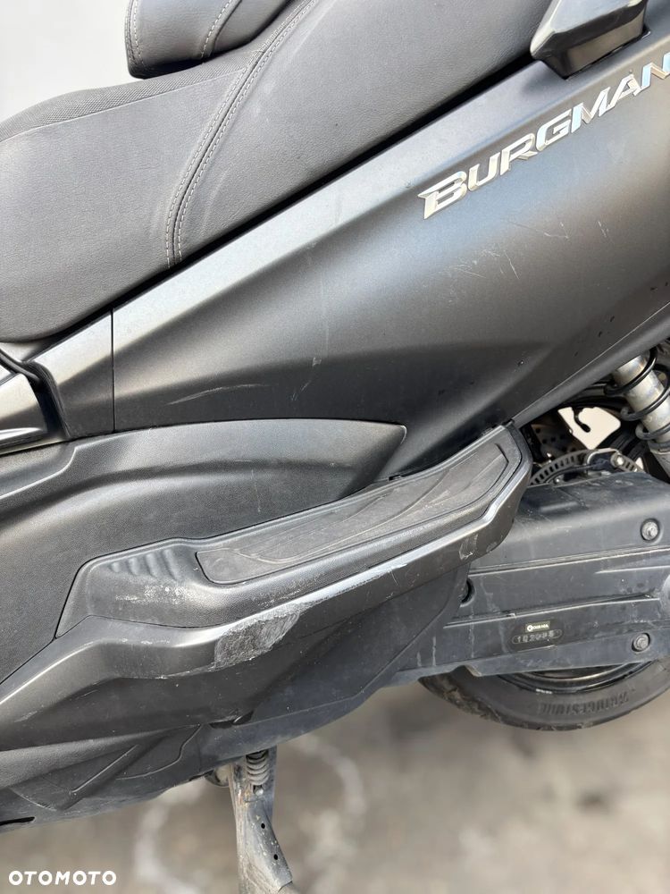Suzuki Burgman - 13