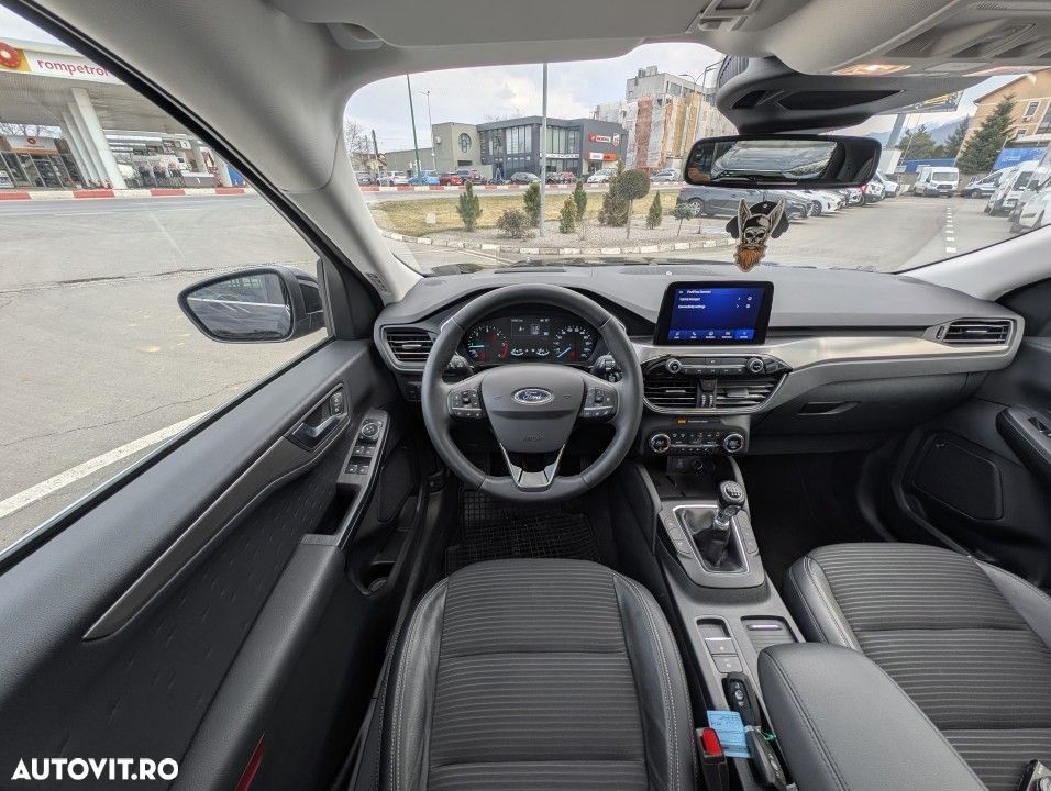 Ford Kuga - 14