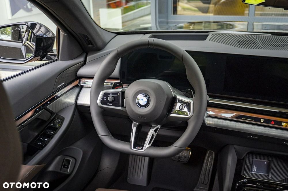 BMW Seria 5 - 22