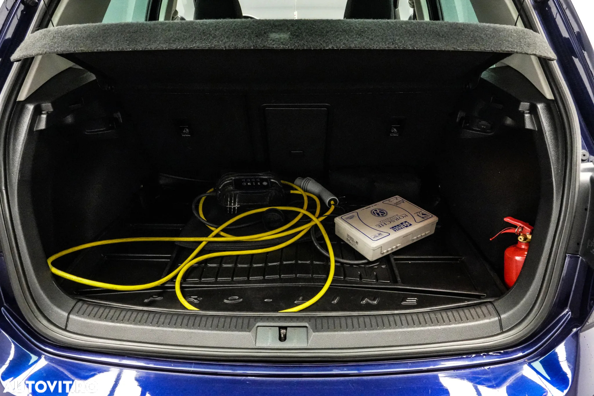 Volkswagen Golf e-Golf - 29