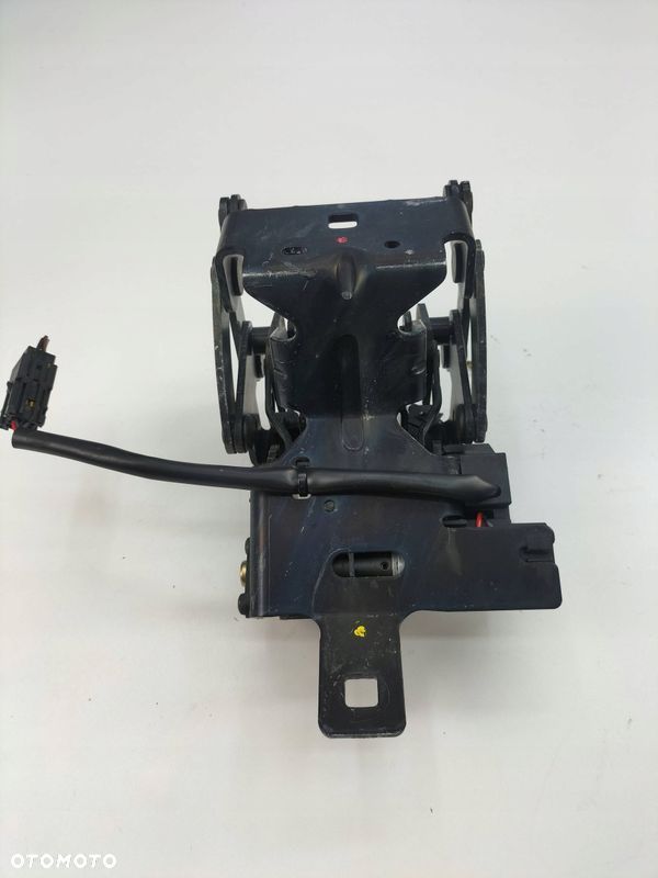 ZAMEK KLAPY TYLNEJ OPEL ASTRA H - 3