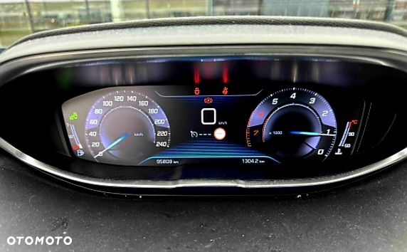 Peugeot 3008 PureTech 130 Stop & Start GPF Allure Business-Paket - 16