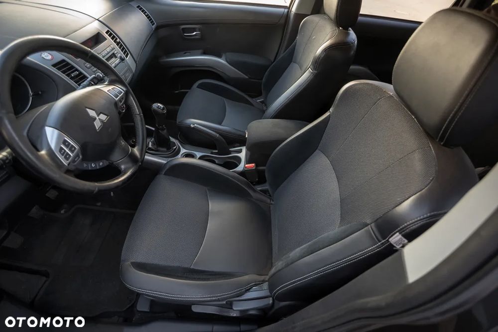 Mitsubishi Outlander 2.0 2WD - 18