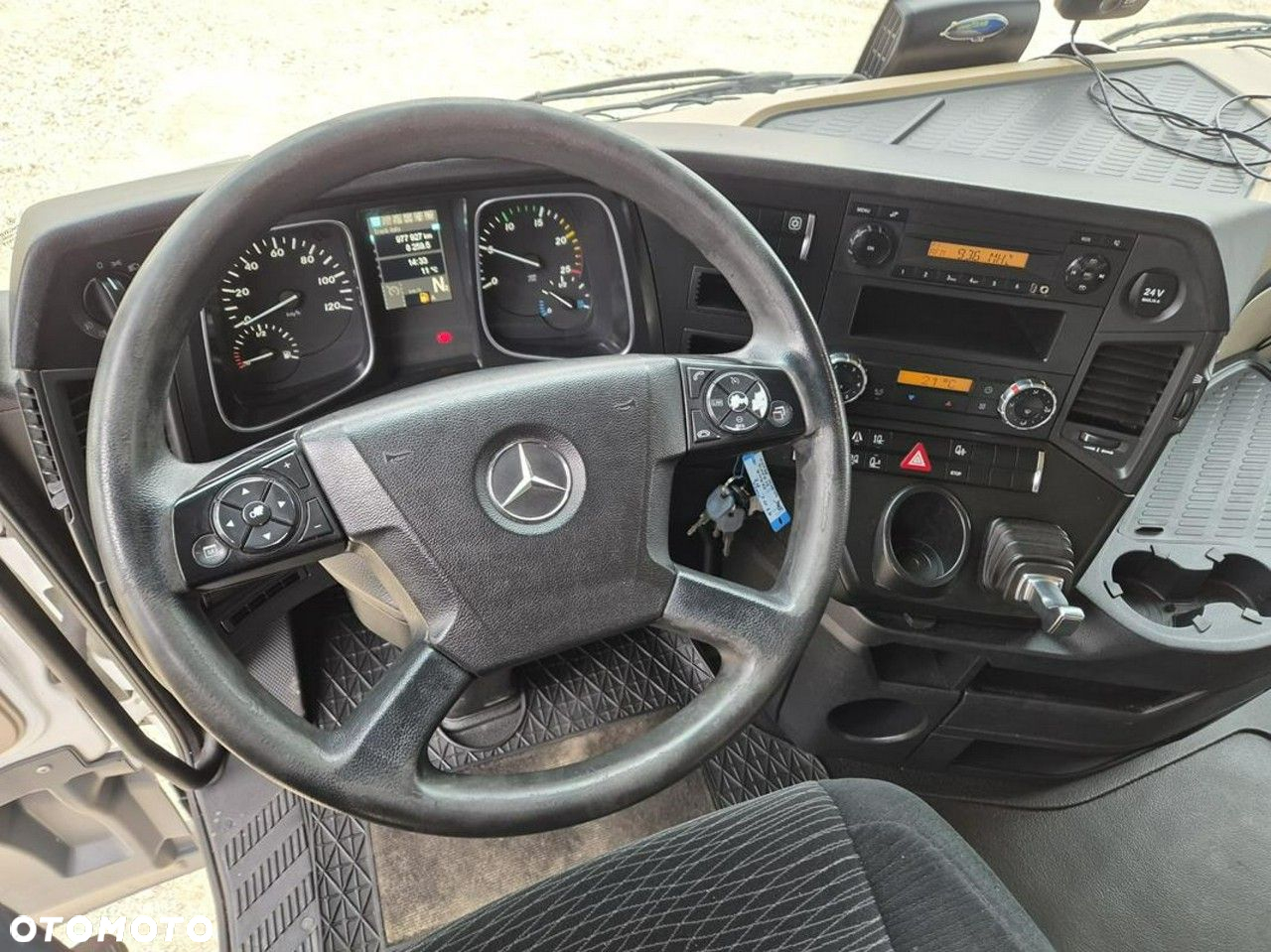 Mercedes-Benz Actros - 21